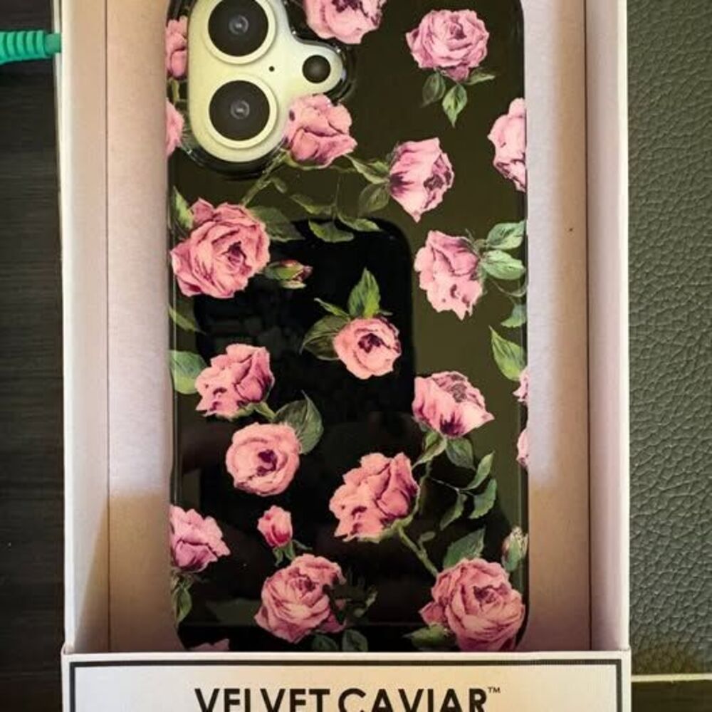 Velvet Caviar New Iphone 16 case
